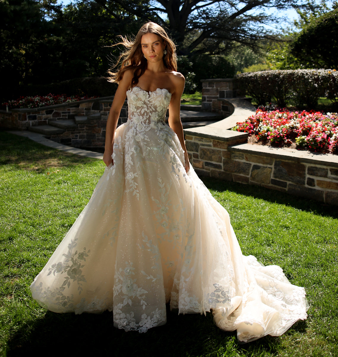 Sparkling Lace Wedding Gown