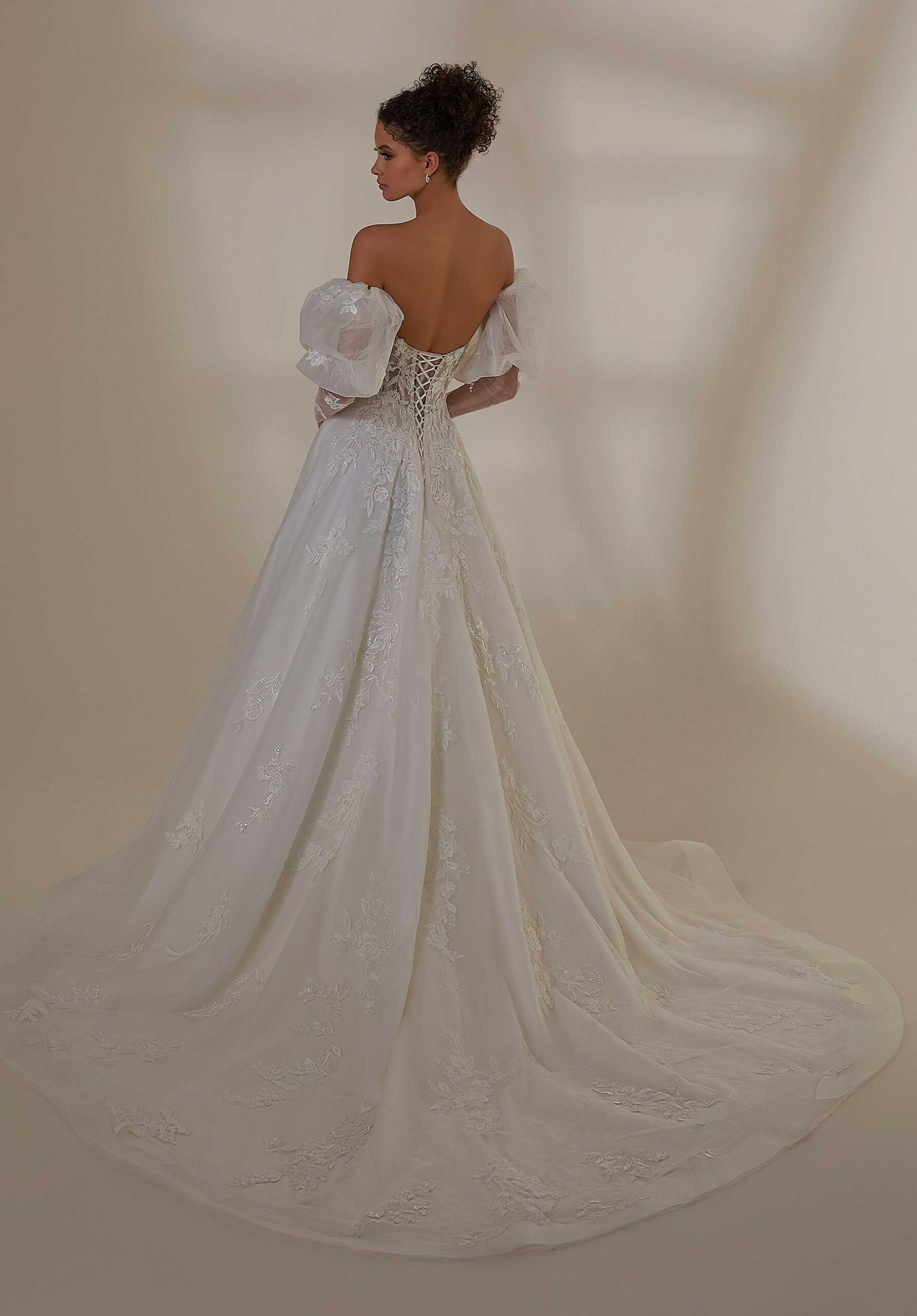 Minerva Wedding Dress