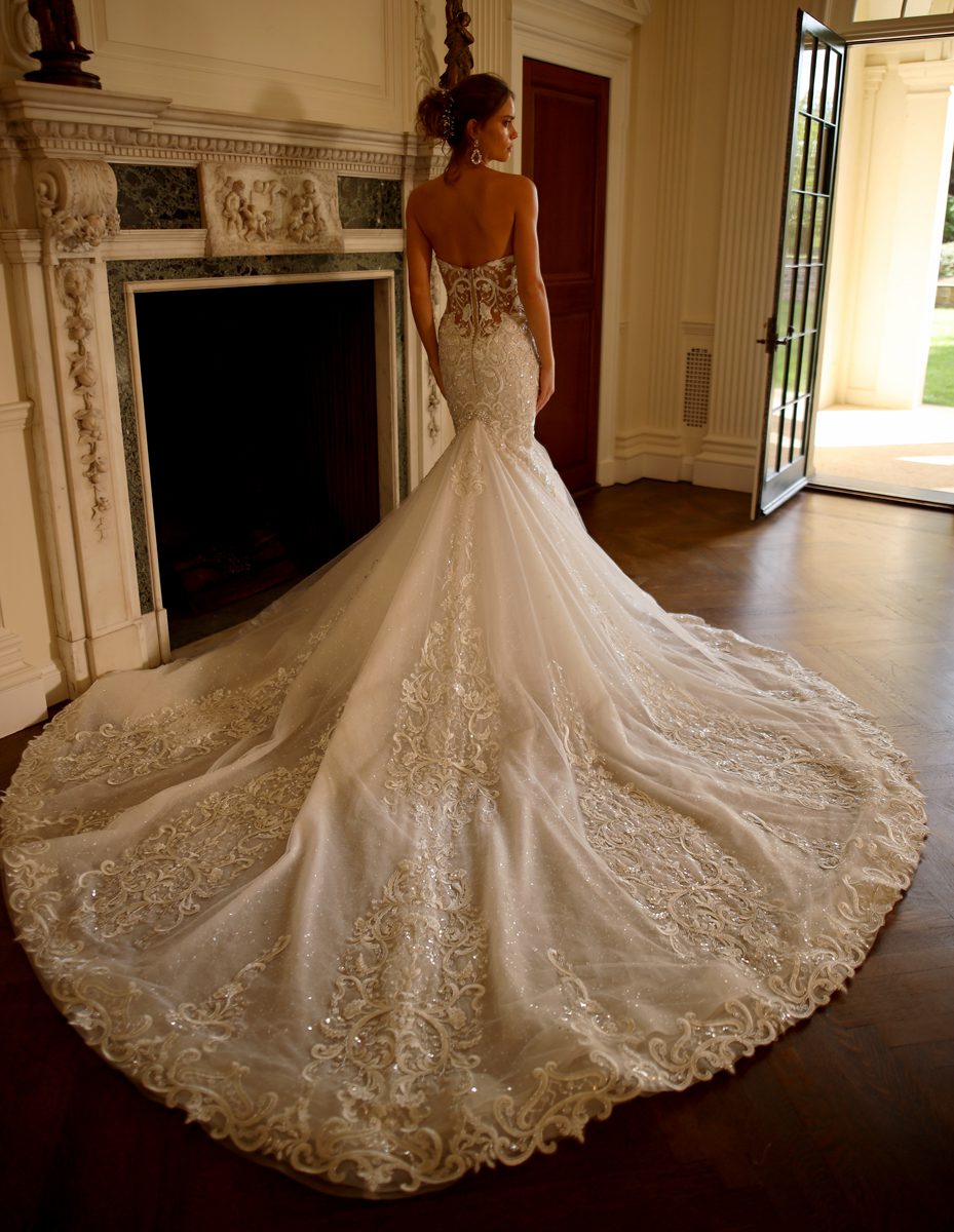 Fit and Flare Strapless Wedding Dress