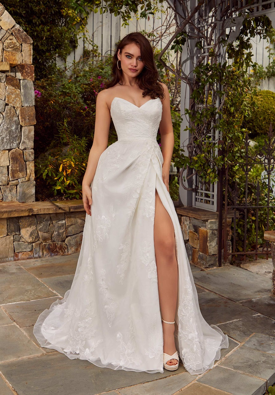 white rihanna dress Rihanna Wedding Dress – Bridal and Formal