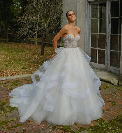 Romantic Lace Tulle Wedding Dress