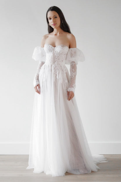 Jaislyn with Sleeves Wedding Dress