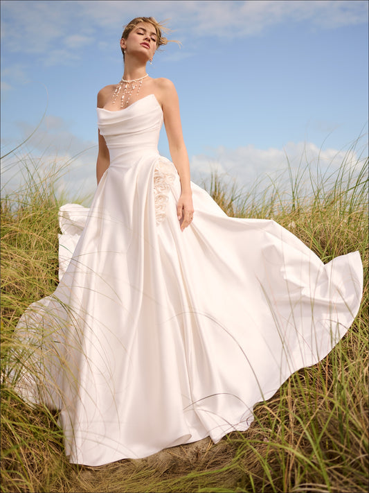 Cat Eye Wedding Dresses Bold & Modern Bridal Gowns Page 2 Bridal and Formal Cat Eye Wedding Dresses Bold & Modern Bridal Gowns Page 2 Bridal and Formal