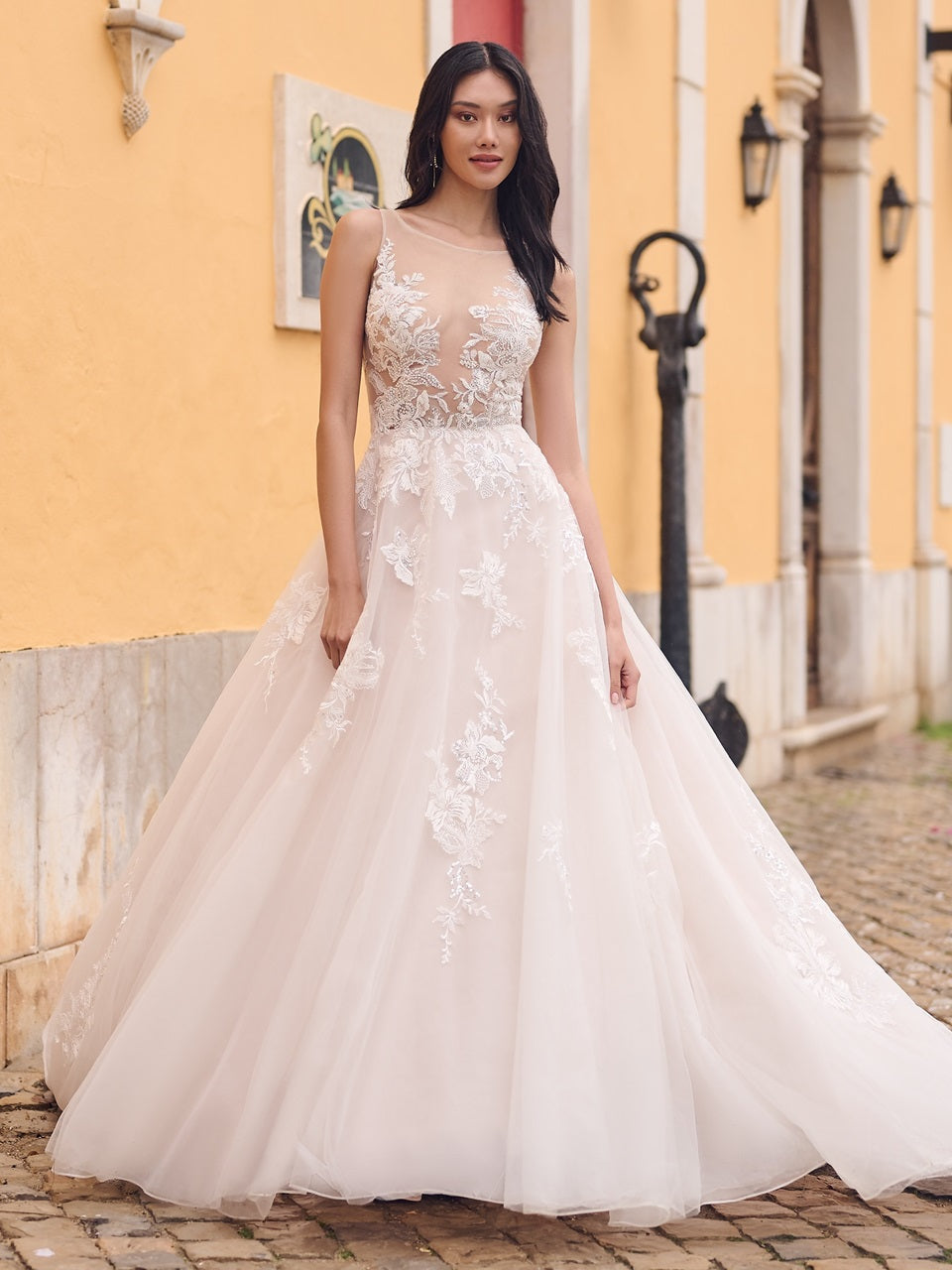 Lindsey Wedding Dress