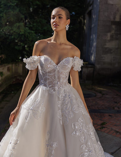 Graceful Off-Shoulder Wedding Dress