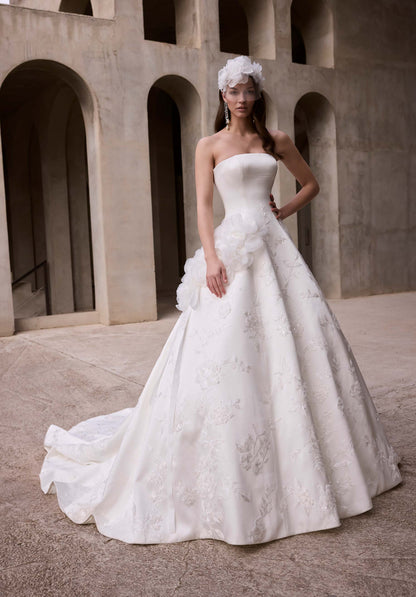 Daphira Wedding Dress