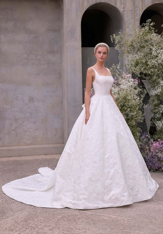 Brocade Wedding Dresses Luxurious & Timeless Bridal Gowns Bridal and Formal Brocade Wedding Dresses Luxurious & Timeless Bridal Gowns Bridal and Formal