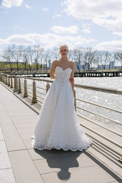 Elegance Wedding Dress