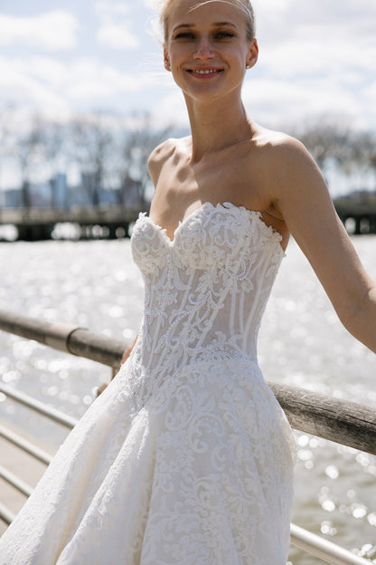 Elegance Wedding Dress