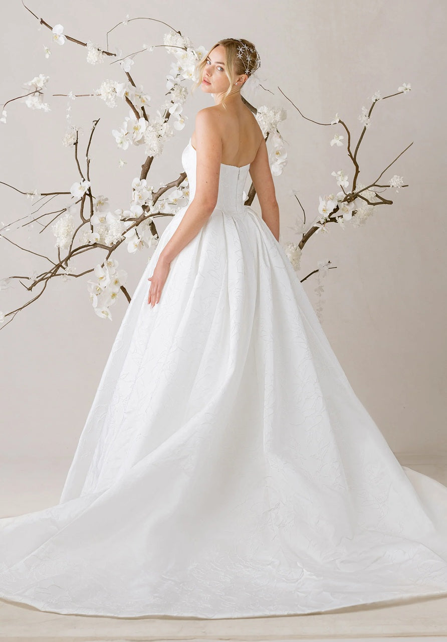 Coppéllia Wedding Dress