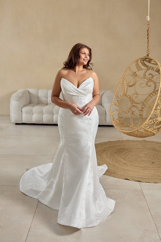 Brocade Wedding Dresses Luxurious & Timeless Bridal Gowns Bridal and Formal Brocade Wedding Dresses Luxurious & Timeless Bridal Gowns Bridal and Formal