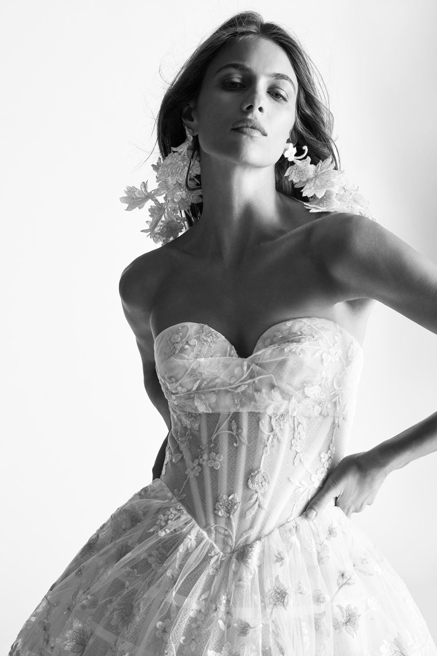 Annemieke with Pannier Wedding Dress