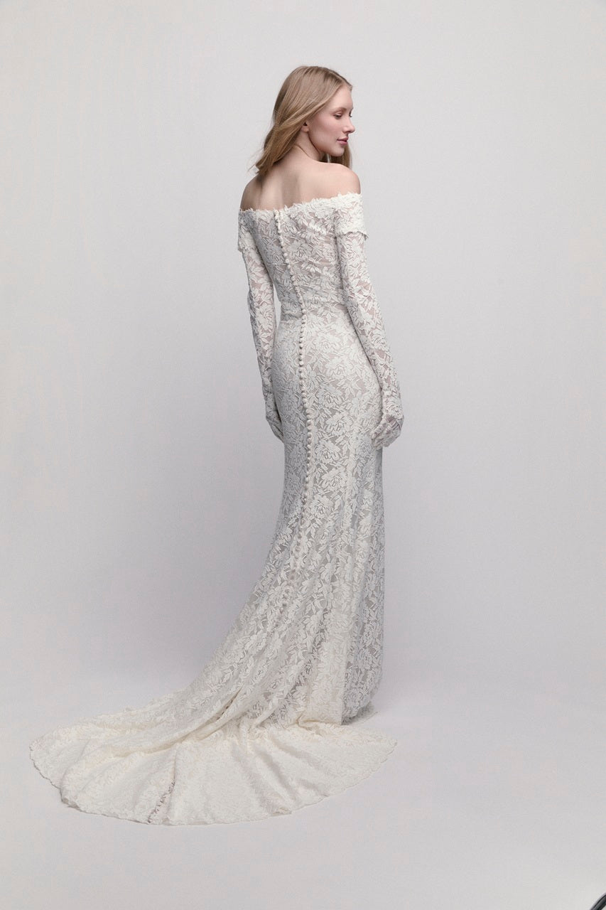 Franziska with Gloves Wedding Dress